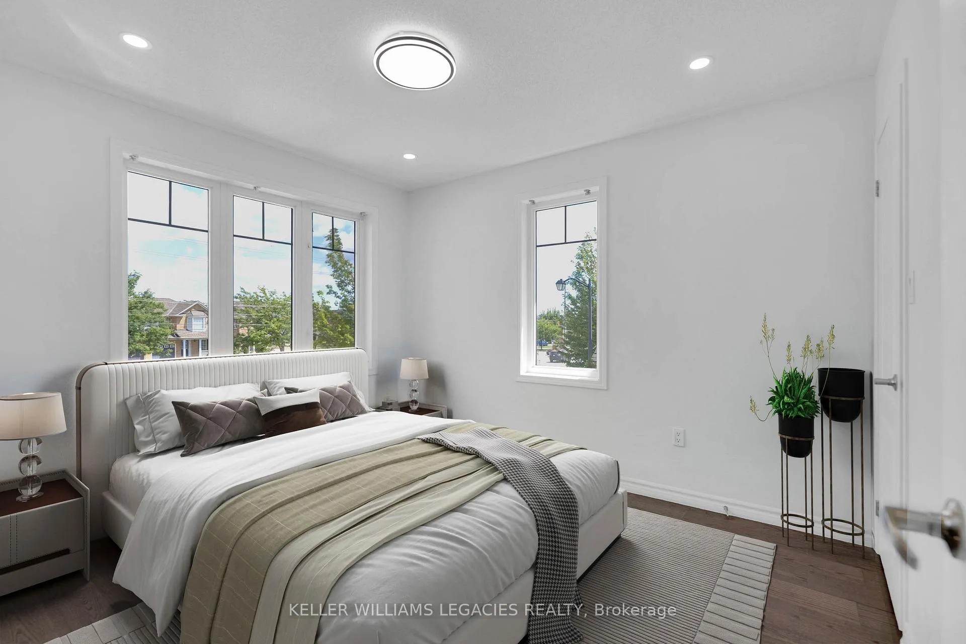 Photo 21 of 656 Thompson Road S, Milton, Coates — HOMEH