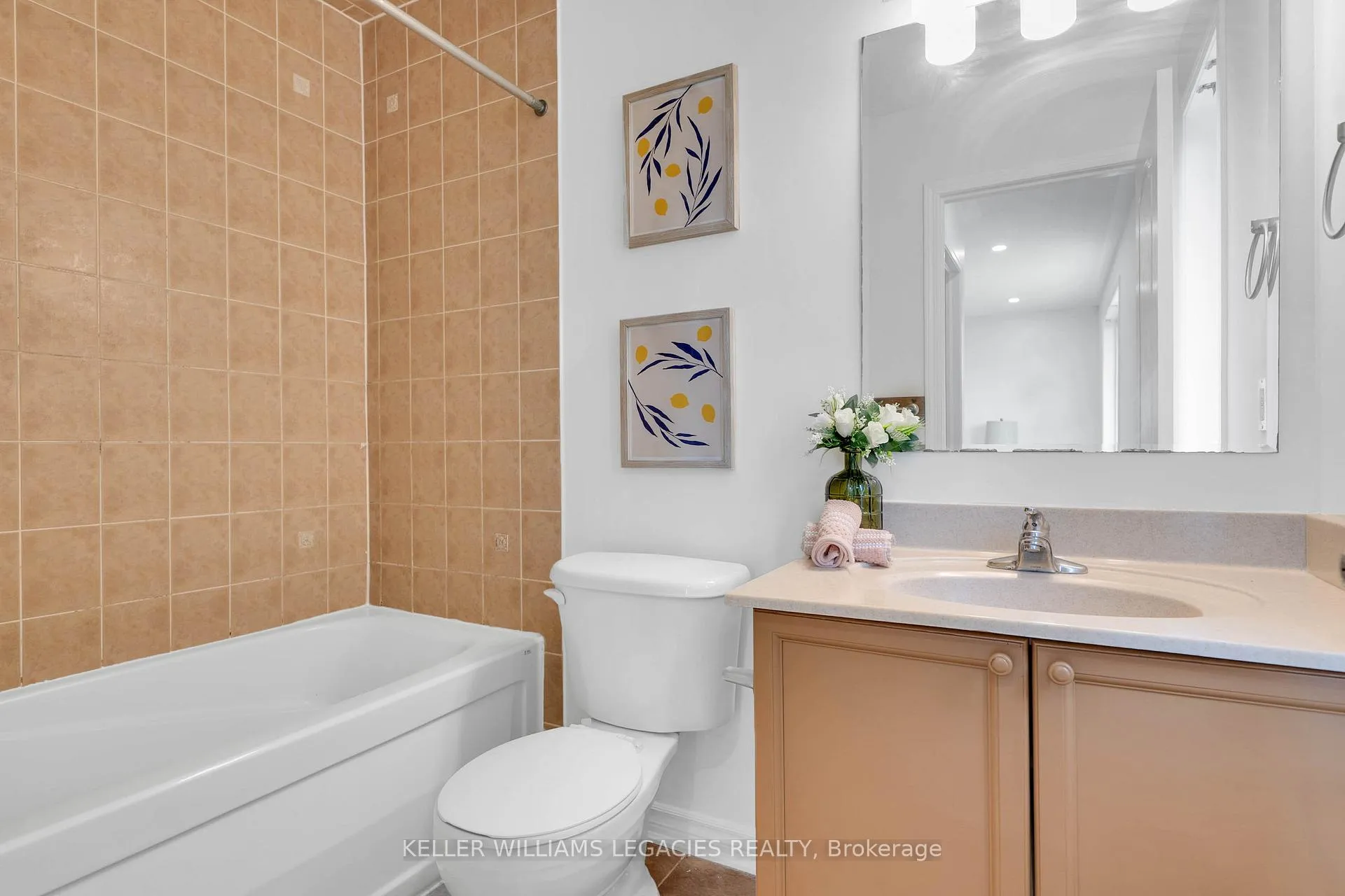 Photo 23 of 656 Thompson Road S, Milton, Coates — HOMEH