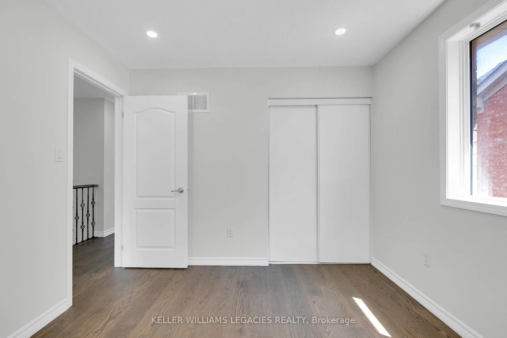 Photo 24 of 656 Thompson Road S, Milton, Coates — HOMEH