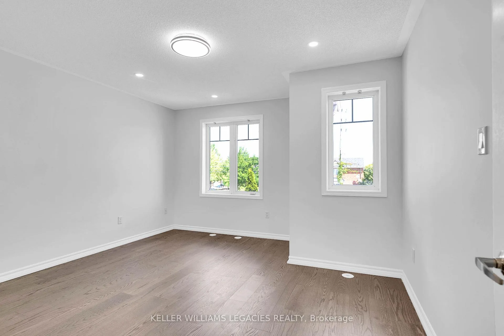 Photo 27 of 656 Thompson Road S, Milton, Coates — HOMEH