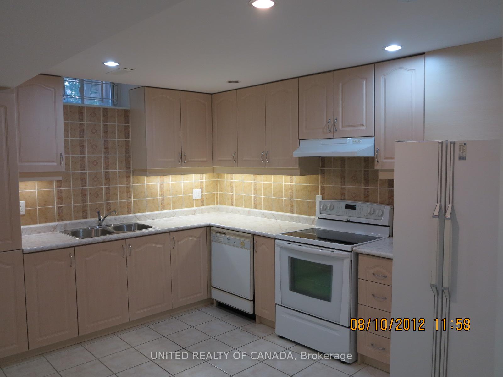 Photo 8 of 23 Bradgate Drive, Markham, Thornlea — HOMEH