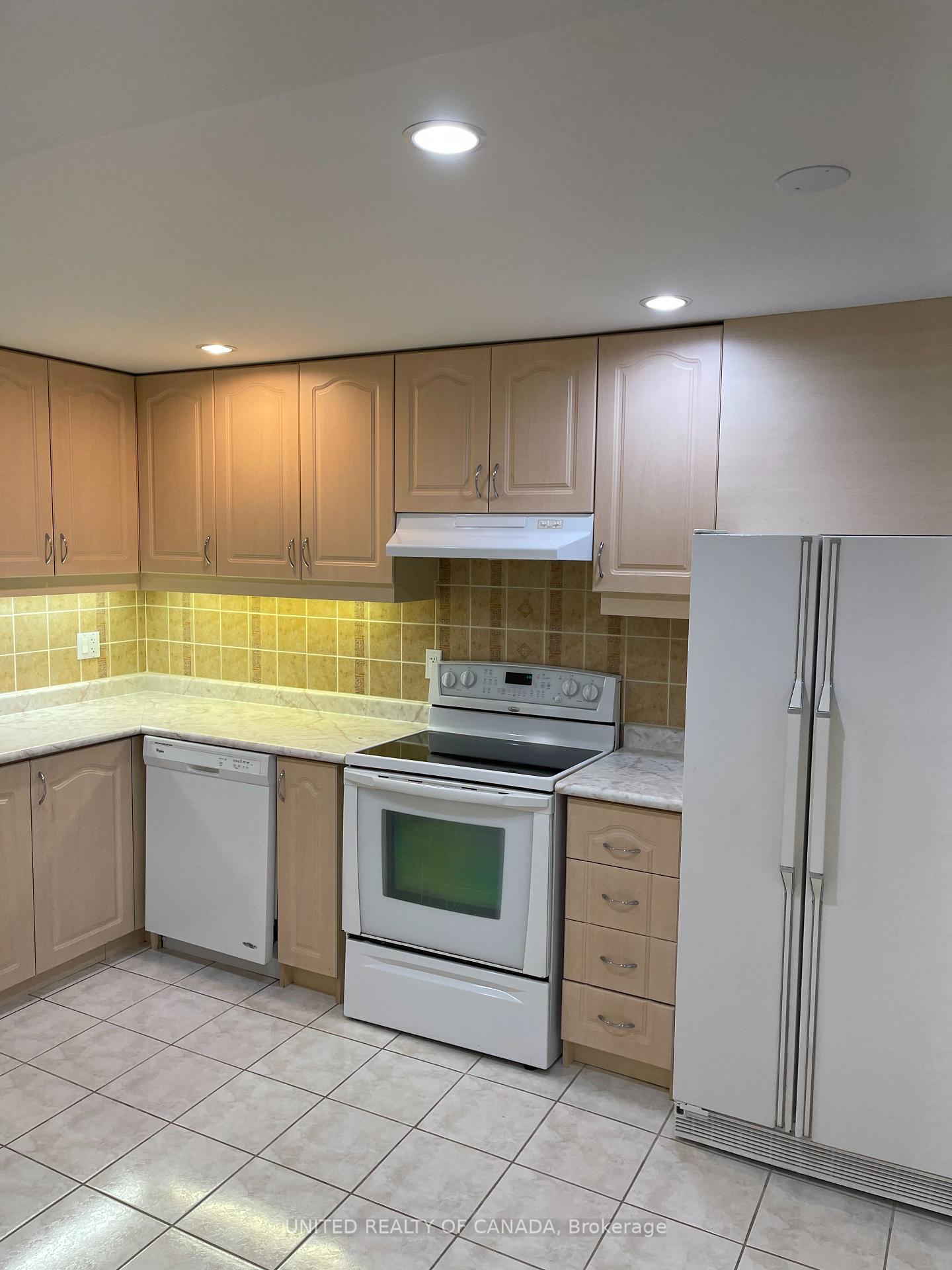 Photo 9 of 23 Bradgate Drive, Markham, Thornlea — HOMEH