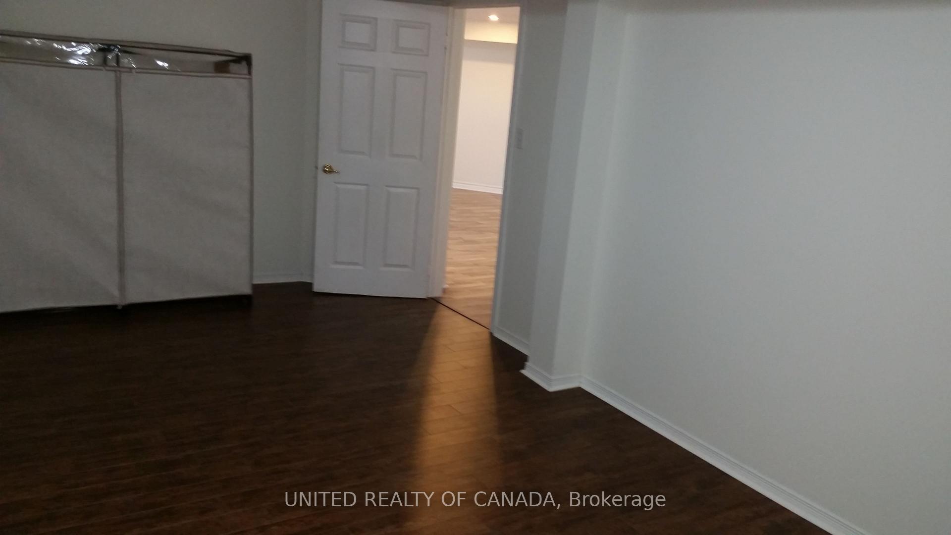 Photo 10 of 23 Bradgate Drive, Markham, Thornlea — HOMEH
