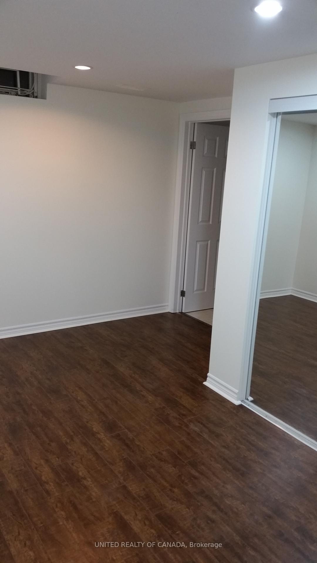 Photo 12 of 23 Bradgate Drive, Markham, Thornlea — HOMEH