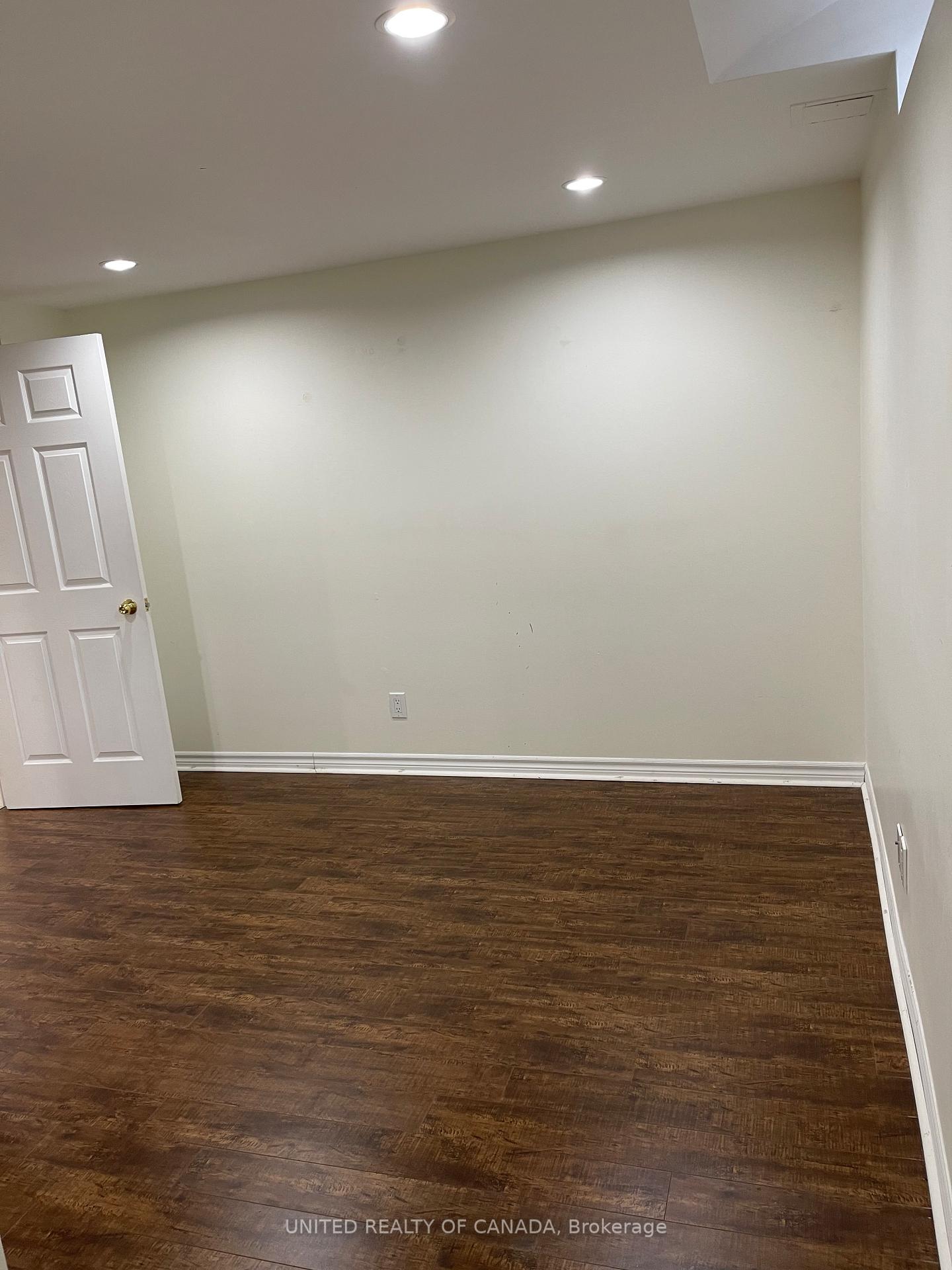 Photo 14 of 23 Bradgate Drive, Markham, Thornlea — HOMEH