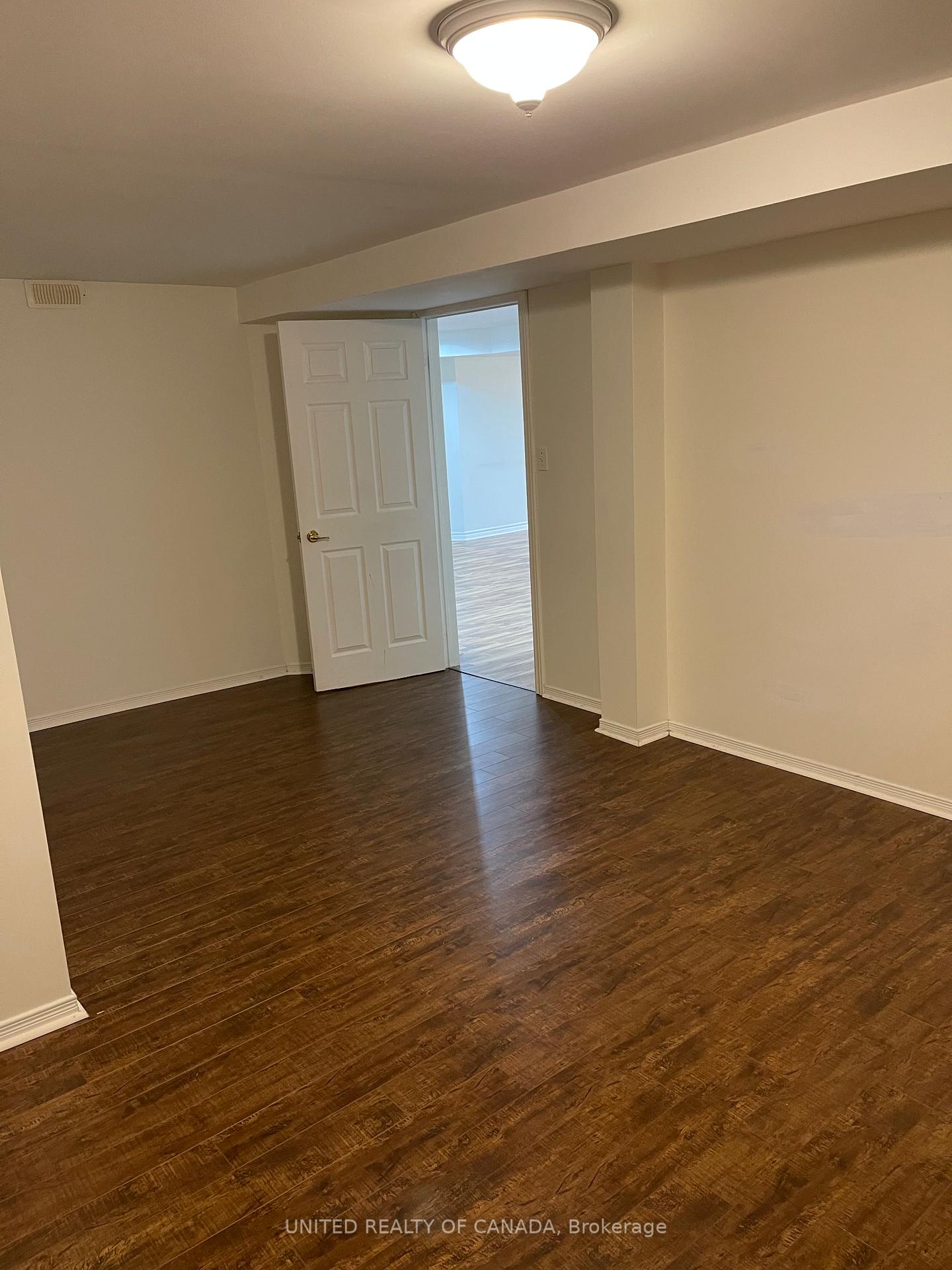 Photo 15 of 23 Bradgate Drive, Markham, Thornlea — HOMEH