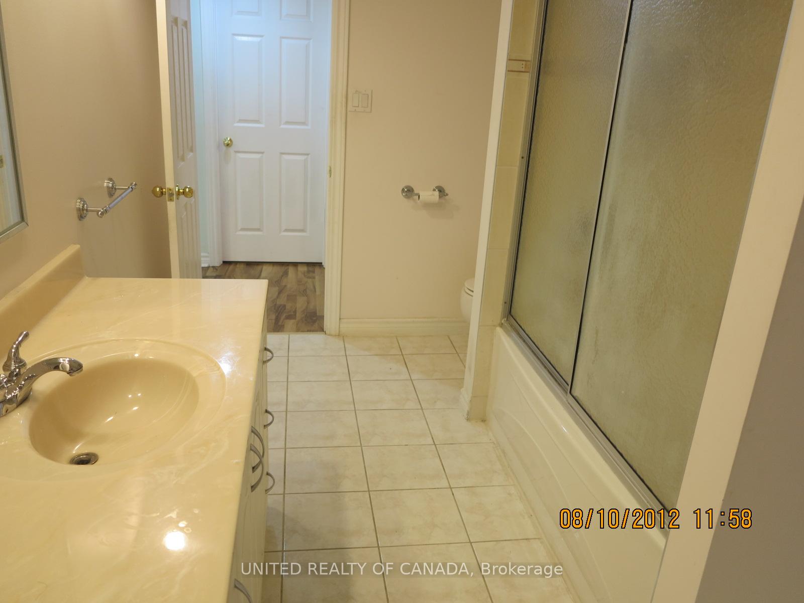 Photo 17 of 23 Bradgate Drive, Markham, Thornlea — HOMEH