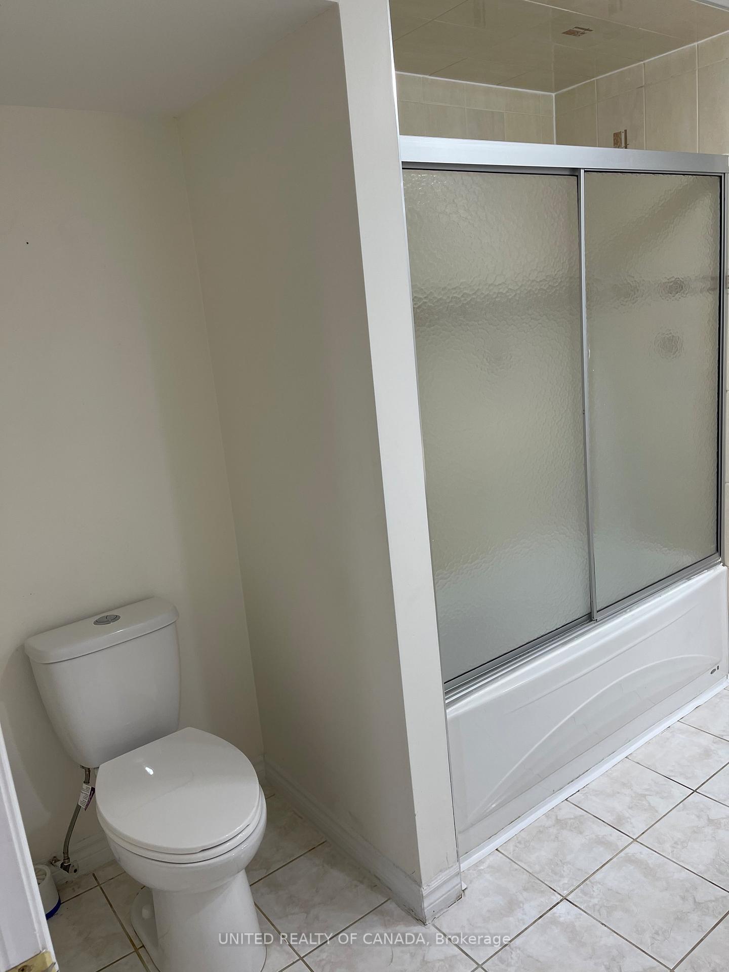 Photo 19 of 23 Bradgate Drive, Markham, Thornlea — HOMEH