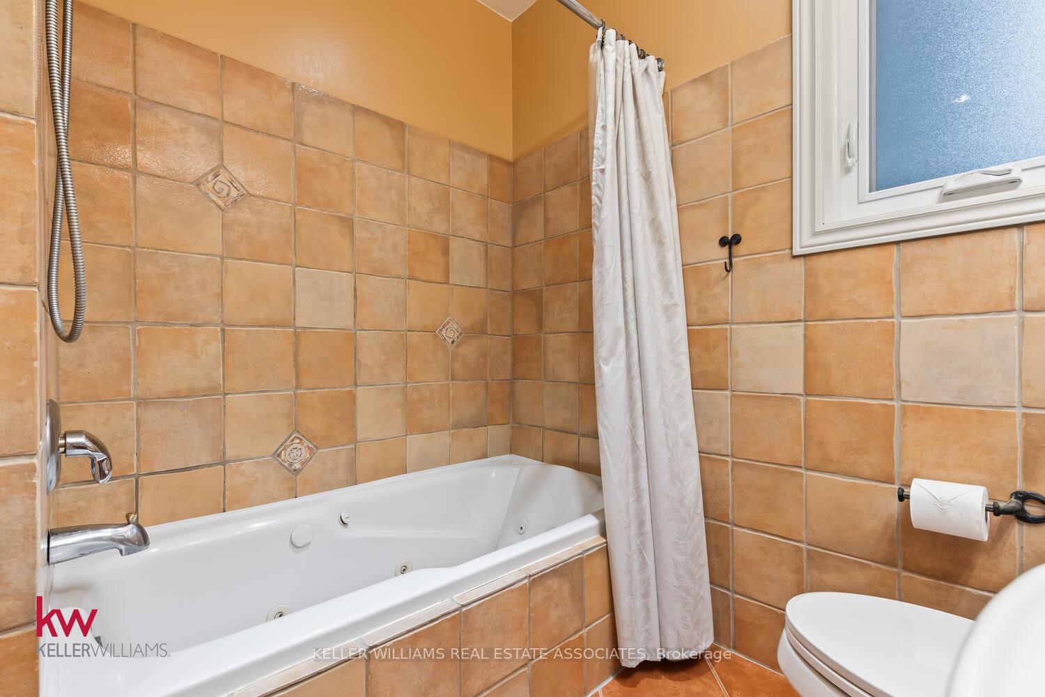 Photo 24 of 94 Belmont Avenue E, Kitchener — HOMEH
