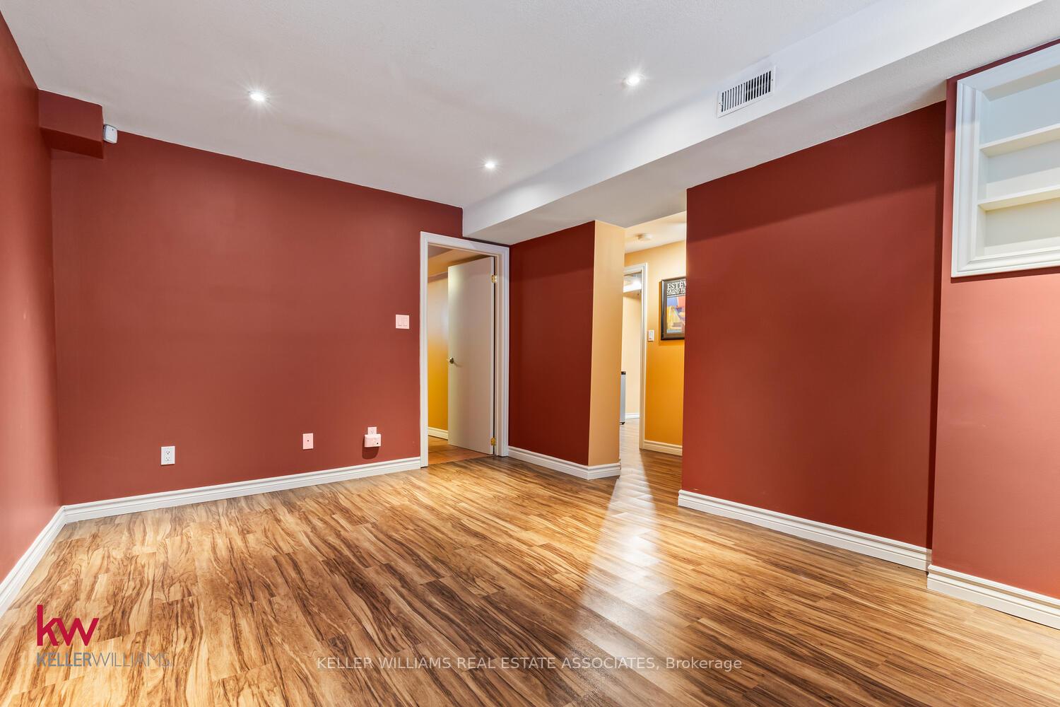 Photo 31 of 94 Belmont Avenue E, Kitchener — HOMEH
