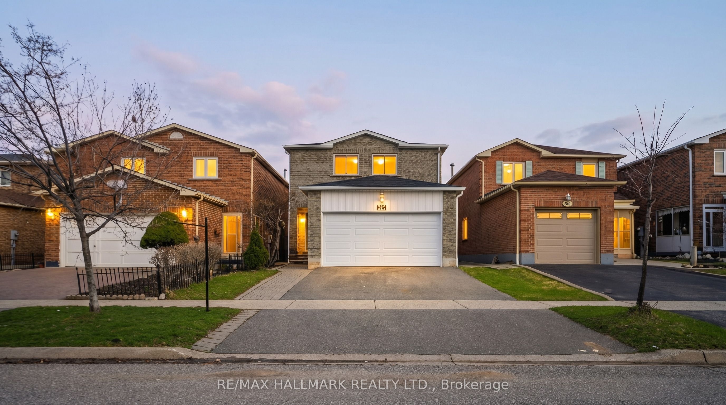 Photo 2 of 43 Stanwell Drive, Brampton, Heart Lake West — HOMEH