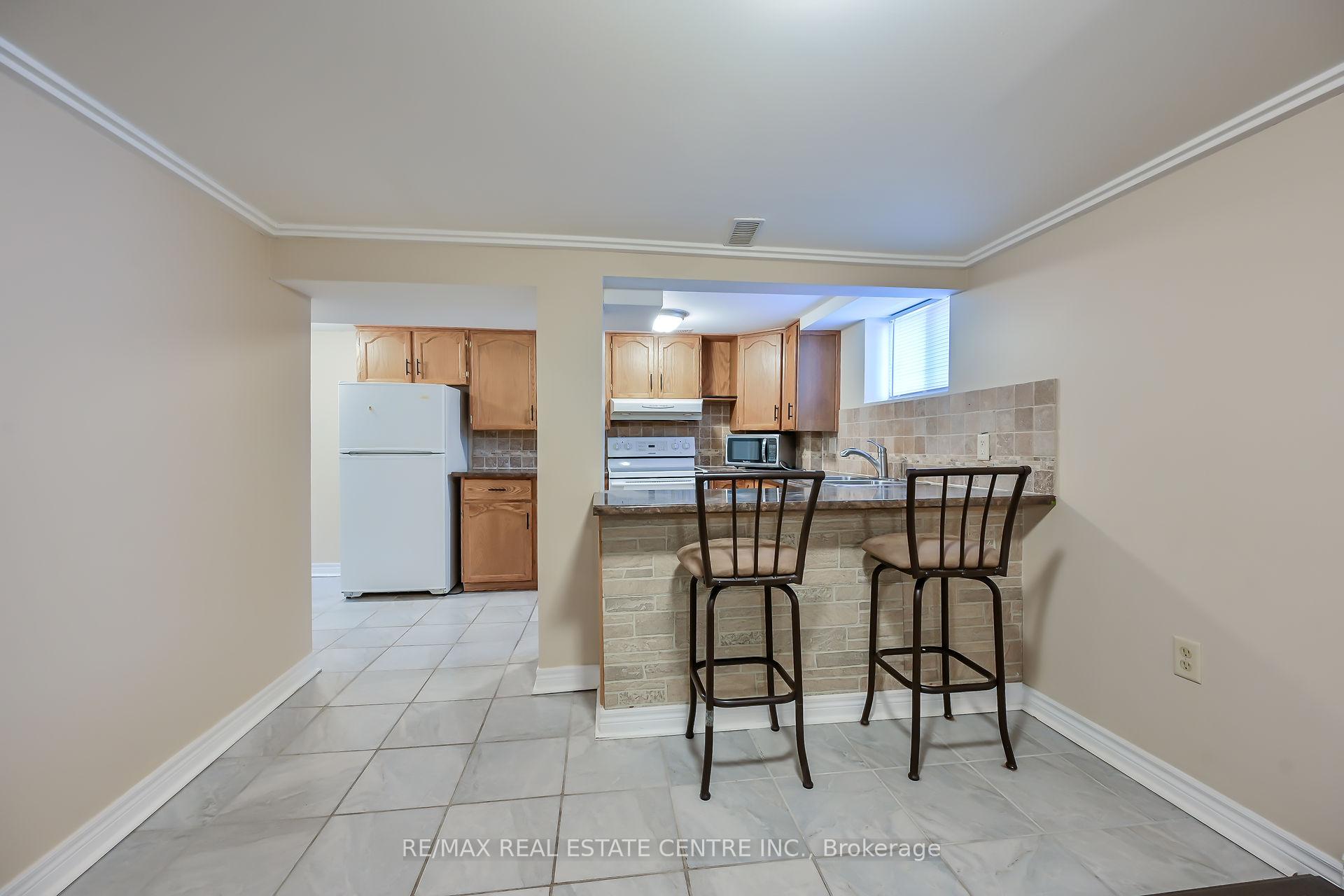 Photo 5 of Unit 2, 381 Brunswick Street, Hamilton, McQuesten — HOMEH