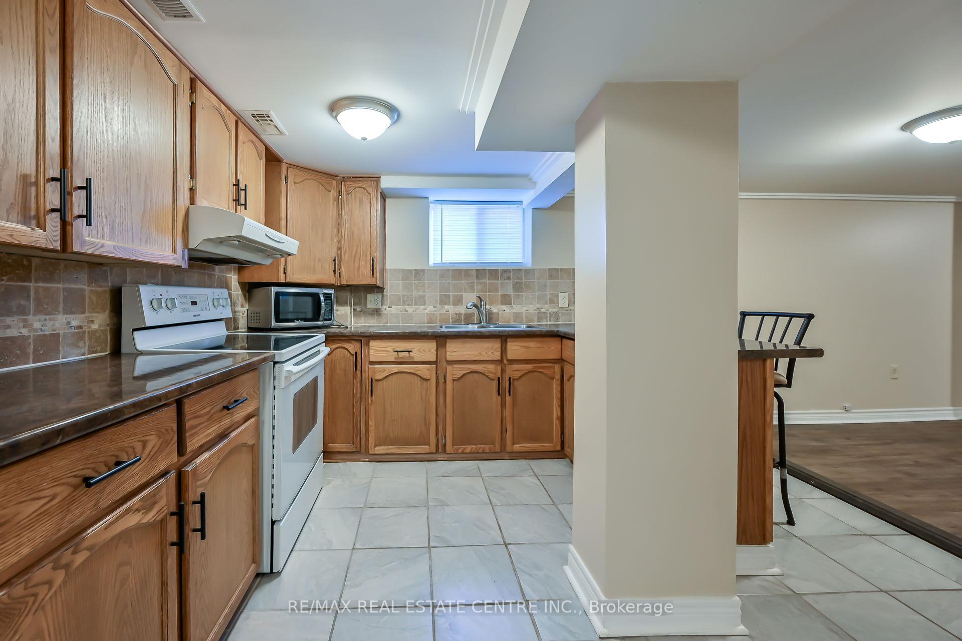 Photo 7 of Unit 2, 381 Brunswick Street, Hamilton, McQuesten — HOMEH