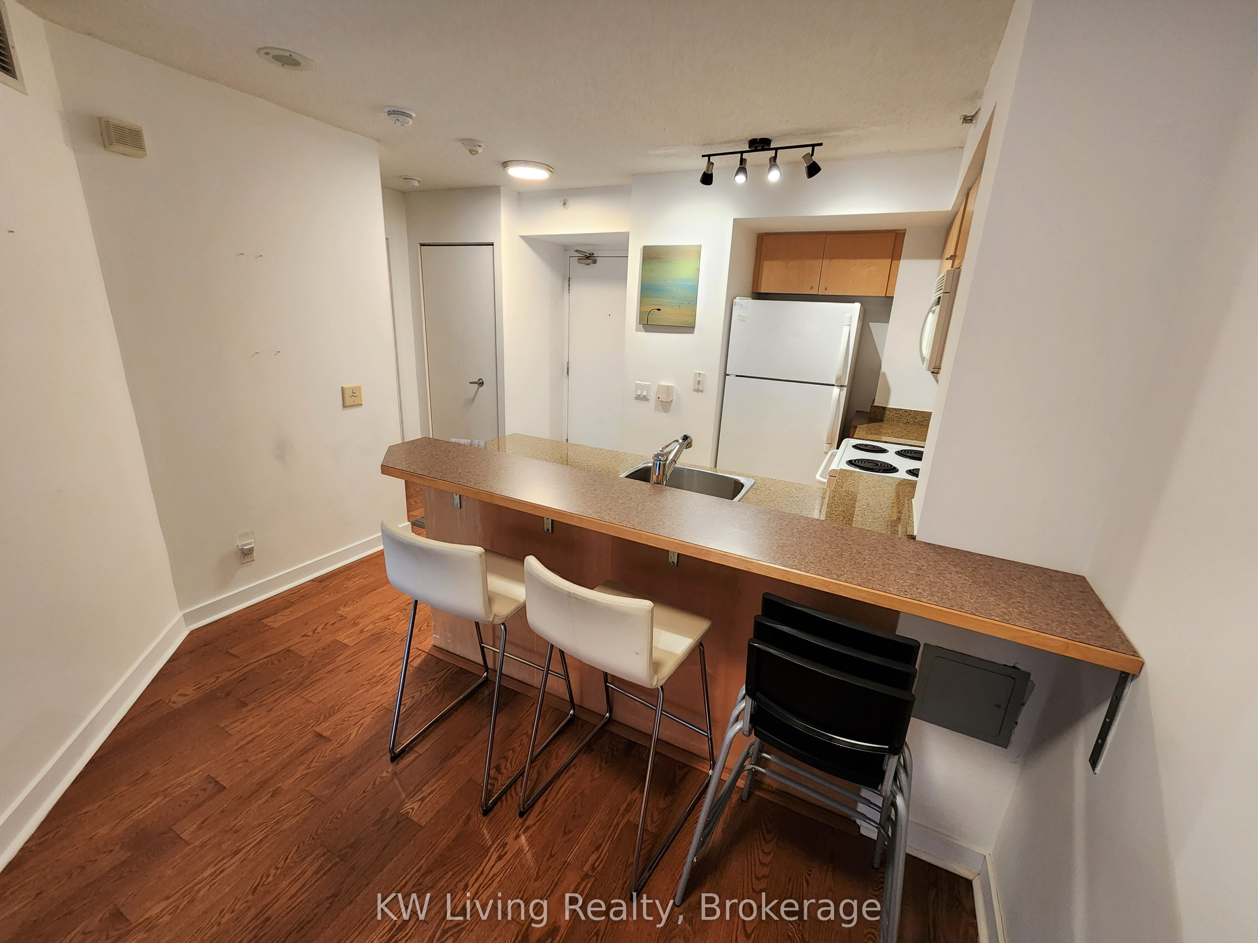 Photo 36 of Unit 331, 361 Front Street W, Toronto, Waterfront Communities — HOMEH