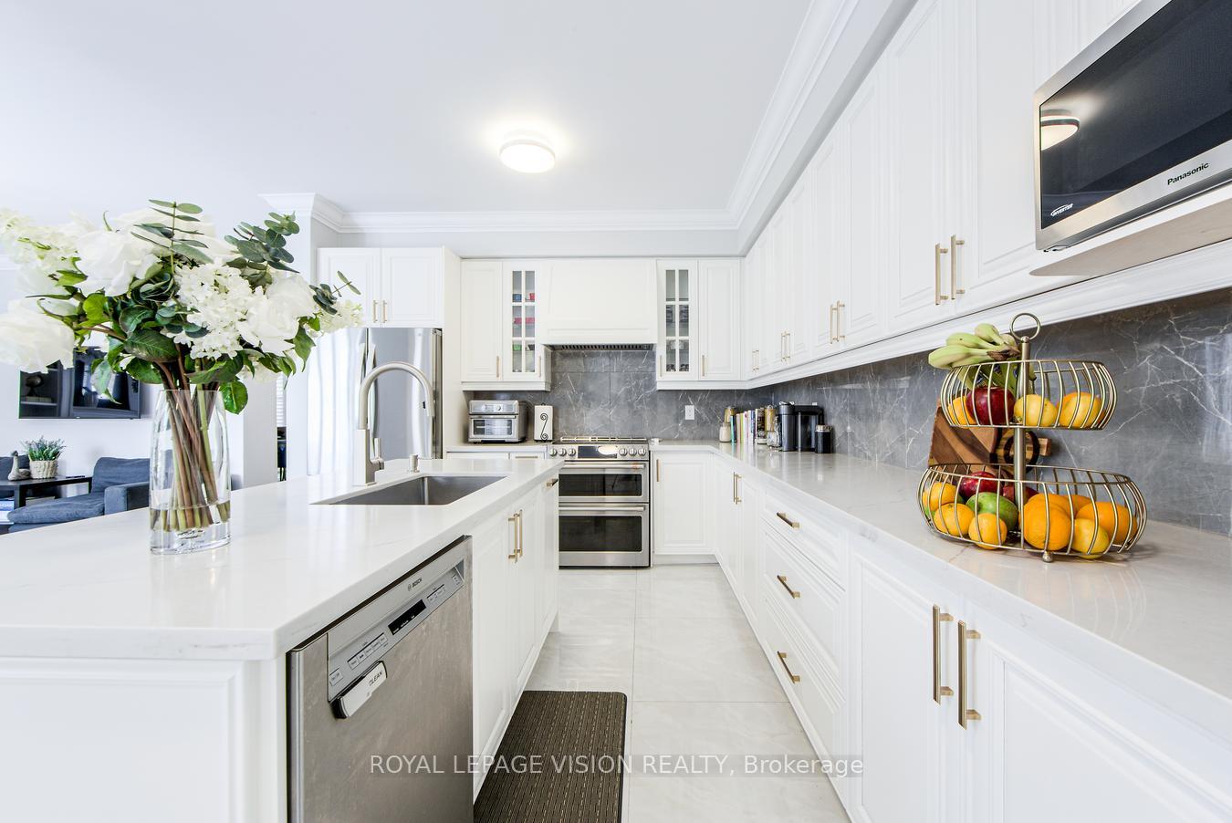Photo 17 of 23 Sunnyside Hill Road, Markham, Cornell — HOMEH