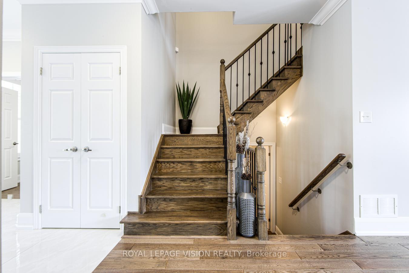 Photo 20 of 23 Sunnyside Hill Road, Markham, Cornell — HOMEH