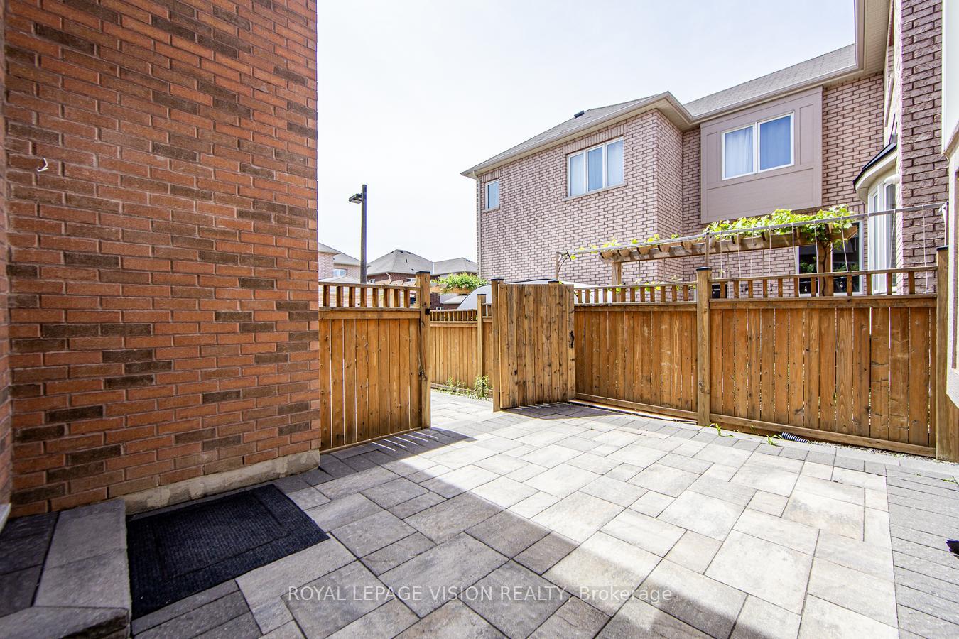 Photo 44 of 23 Sunnyside Hill Road, Markham, Cornell — HOMEH