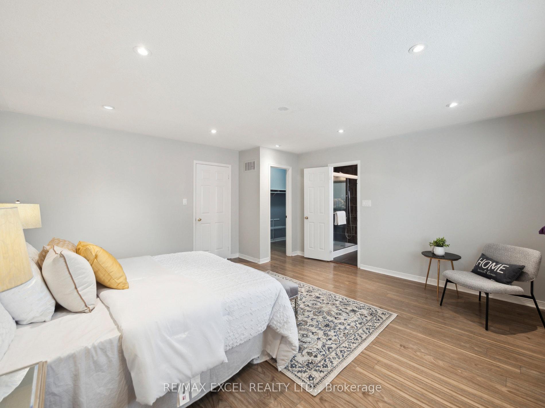 Photo 6 of 126 Worthing Avenue, Markham, Milliken Mills East — HOMEH