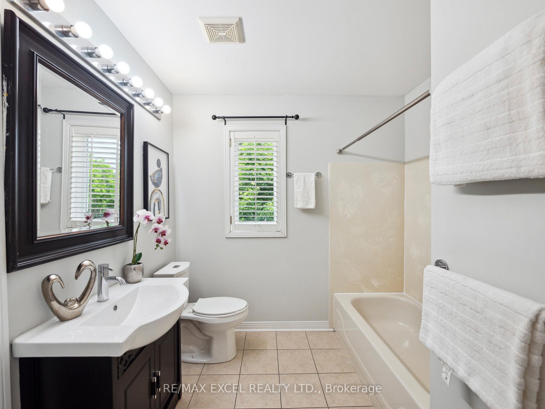 Photo 16 of 126 Worthing Avenue, Markham, Milliken Mills East — HOMEH