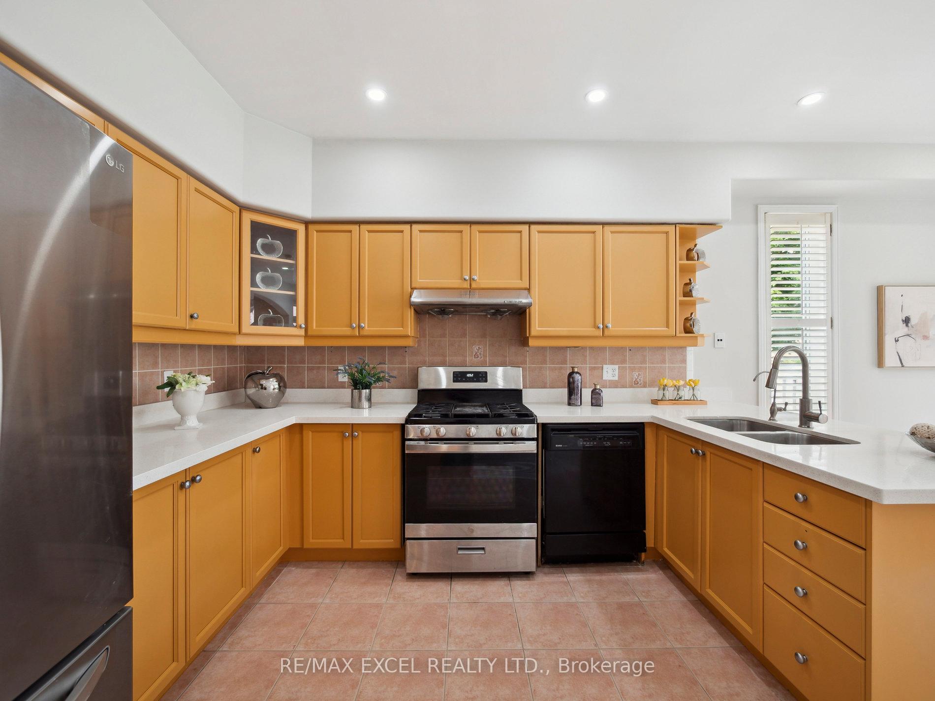 Photo 24 of 126 Worthing Avenue, Markham, Milliken Mills East — HOMEH