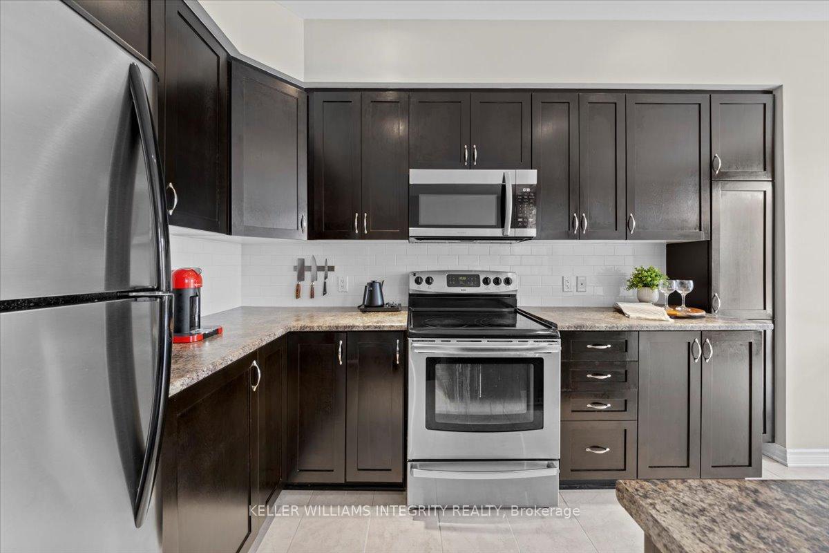 Photo 14 of 218 Maxwell Bridge Road, Ottawa, Kanata - Morgan's Grant/South March — HOMEH