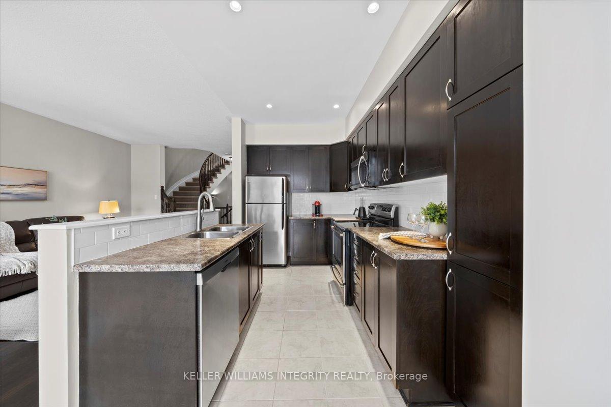 Photo 16 of 218 Maxwell Bridge Road, Ottawa, Kanata - Morgan's Grant/South March — HOMEH