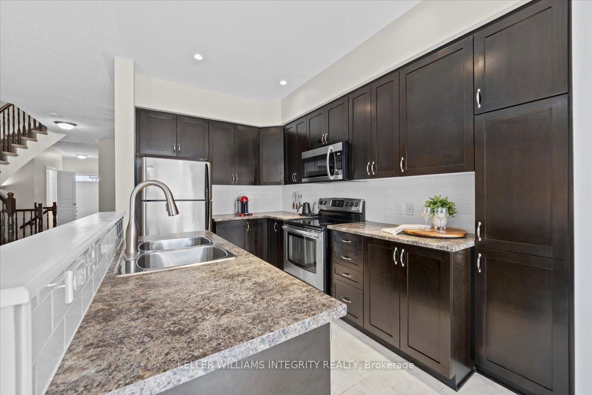 Photo 17 of 218 Maxwell Bridge Road, Ottawa, Kanata - Morgan's Grant/South March — HOMEH