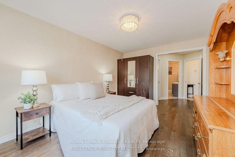 Photo 12 of 205 Eden Oak Trail, Kitchener — HOMEH