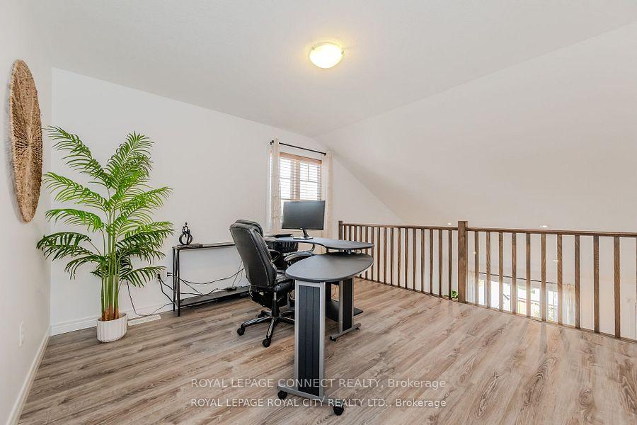Photo 18 of 205 Eden Oak Trail, Kitchener — HOMEH