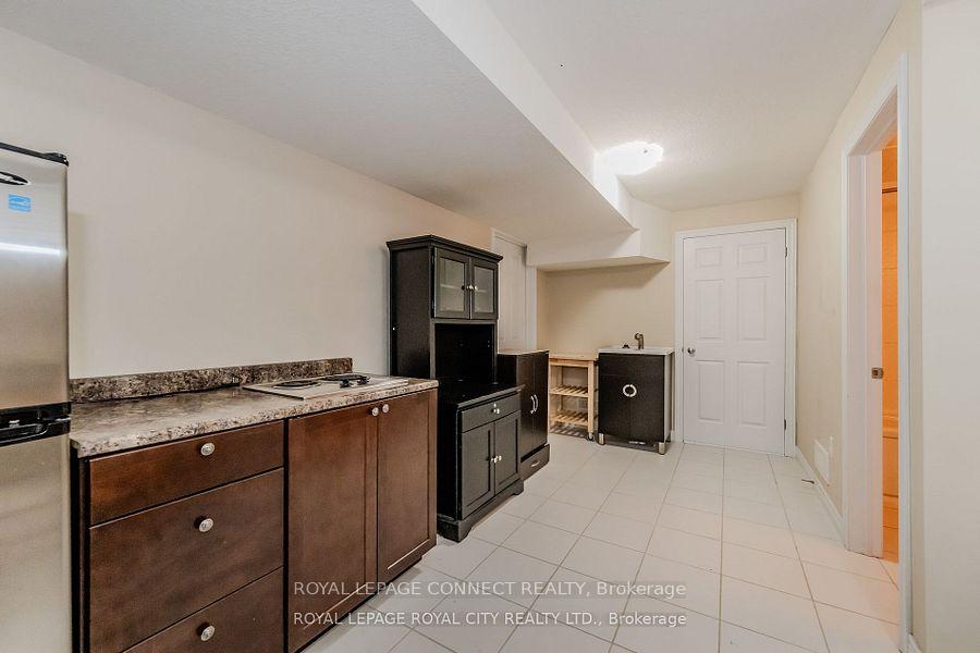 Photo 25 of 205 Eden Oak Trail, Kitchener — HOMEH