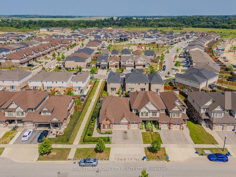 Photo 38 of 205 Eden Oak Trail, Kitchener — HOMEH
