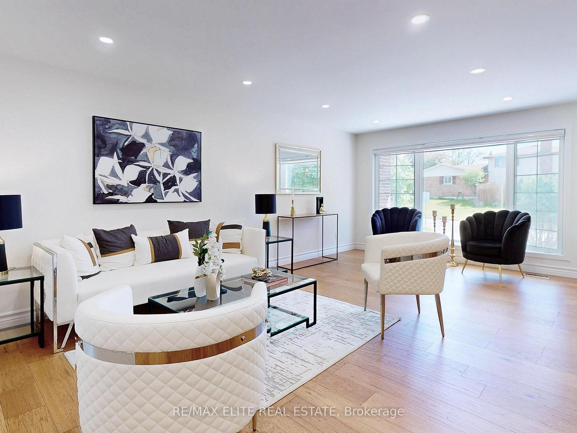 Photo 3 of 3 Silver Aspen Drive, Markham, Royal Orchard — HOMEH