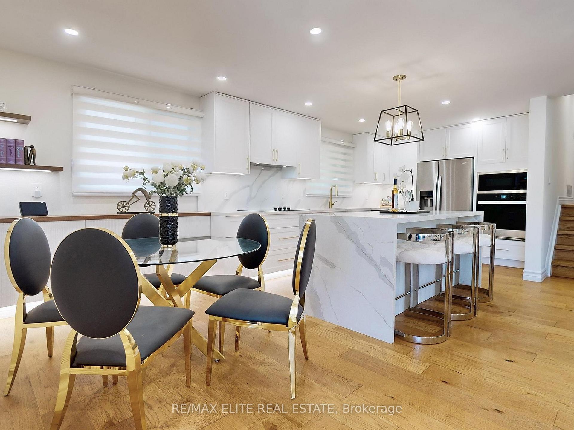 Photo 6 of 3 Silver Aspen Drive, Markham, Royal Orchard — HOMEH