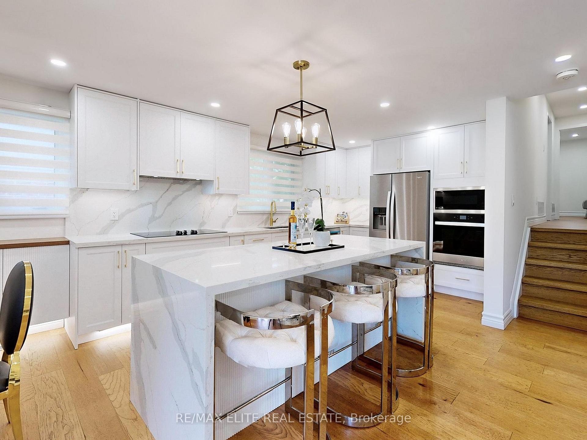 Photo 8 of 3 Silver Aspen Drive, Markham, Royal Orchard — HOMEH