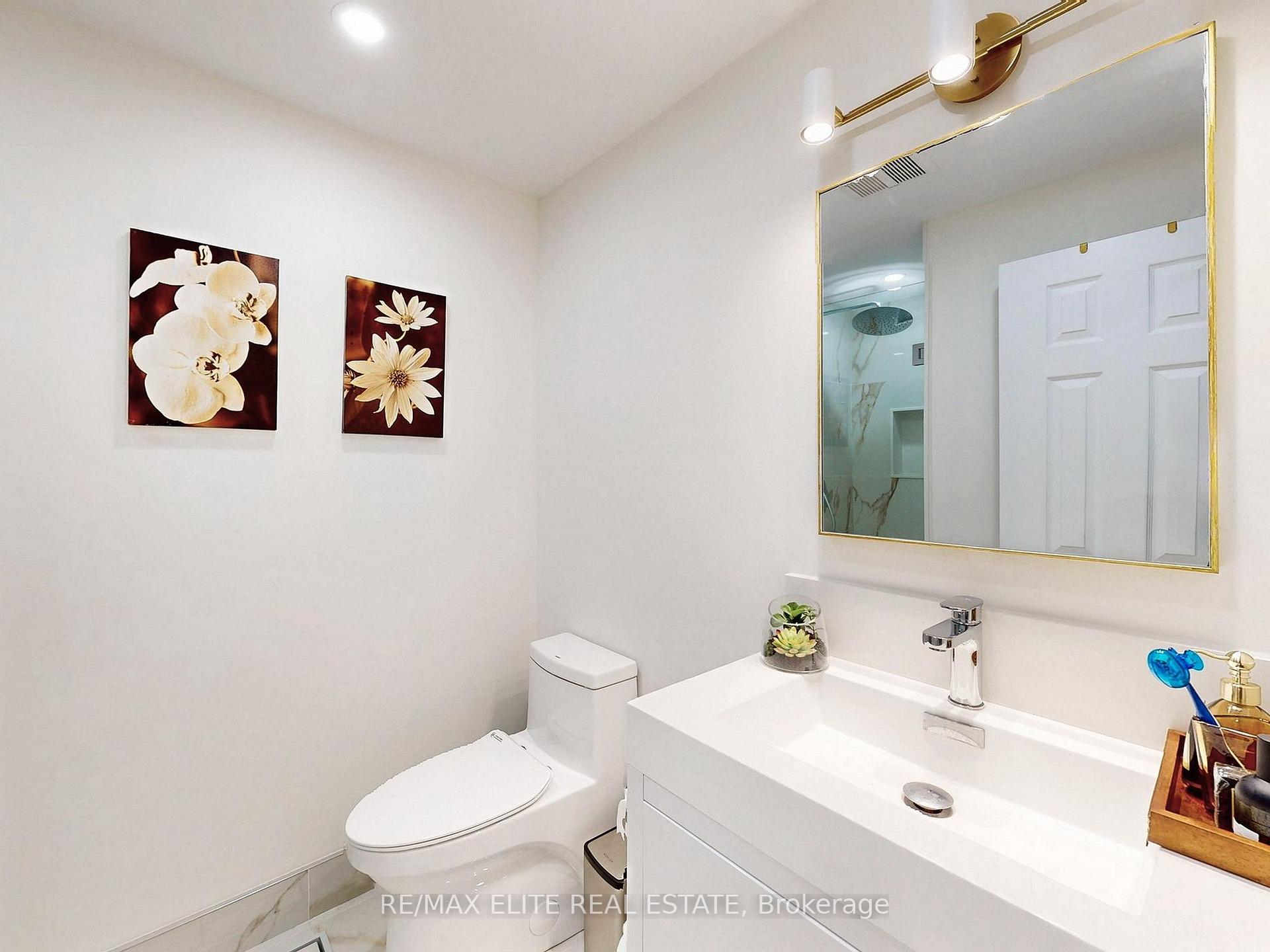 Photo 18 of 3 Silver Aspen Drive, Markham, Royal Orchard — HOMEH
