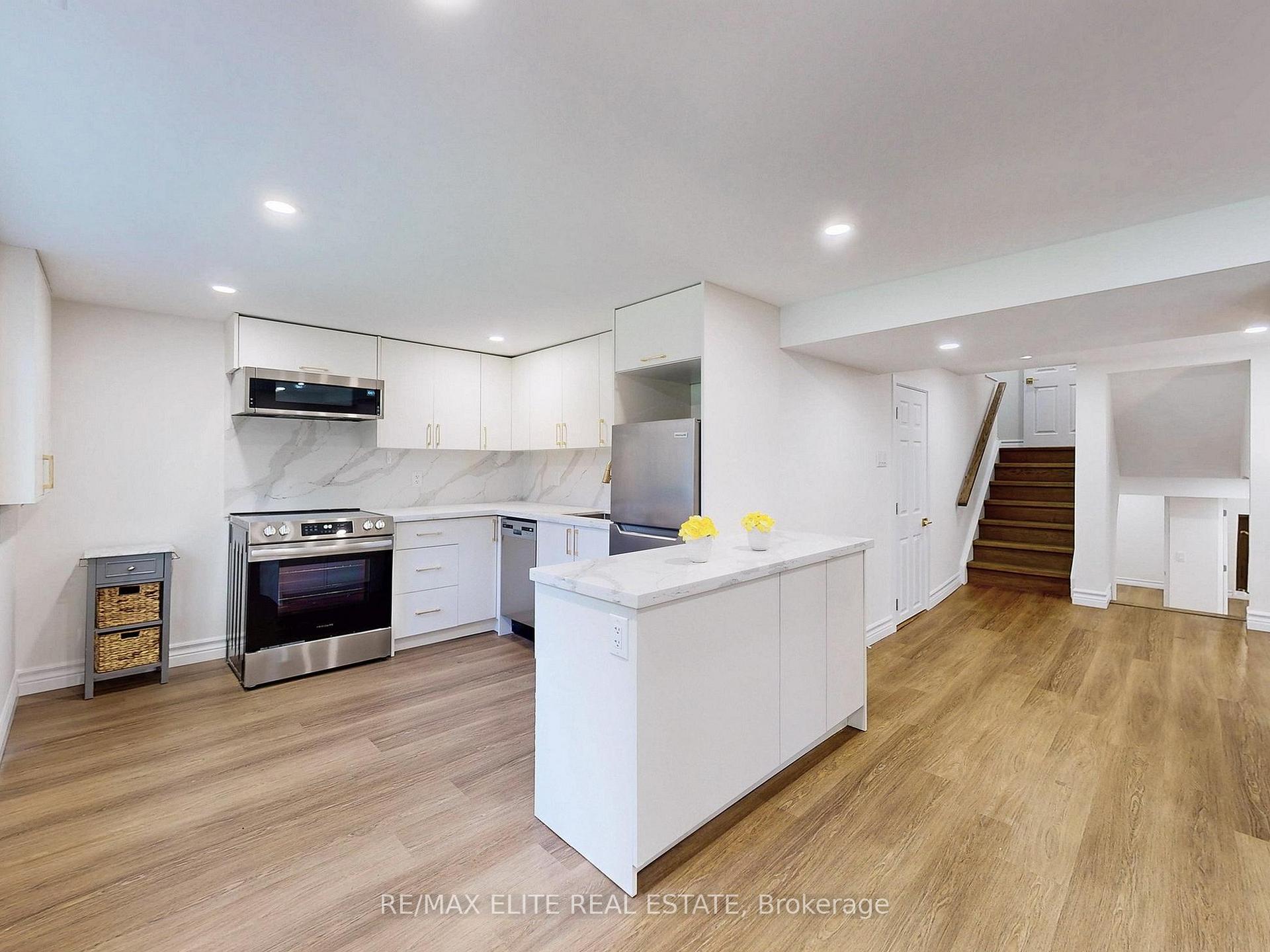 Photo 25 of 3 Silver Aspen Drive, Markham, Royal Orchard — HOMEH
