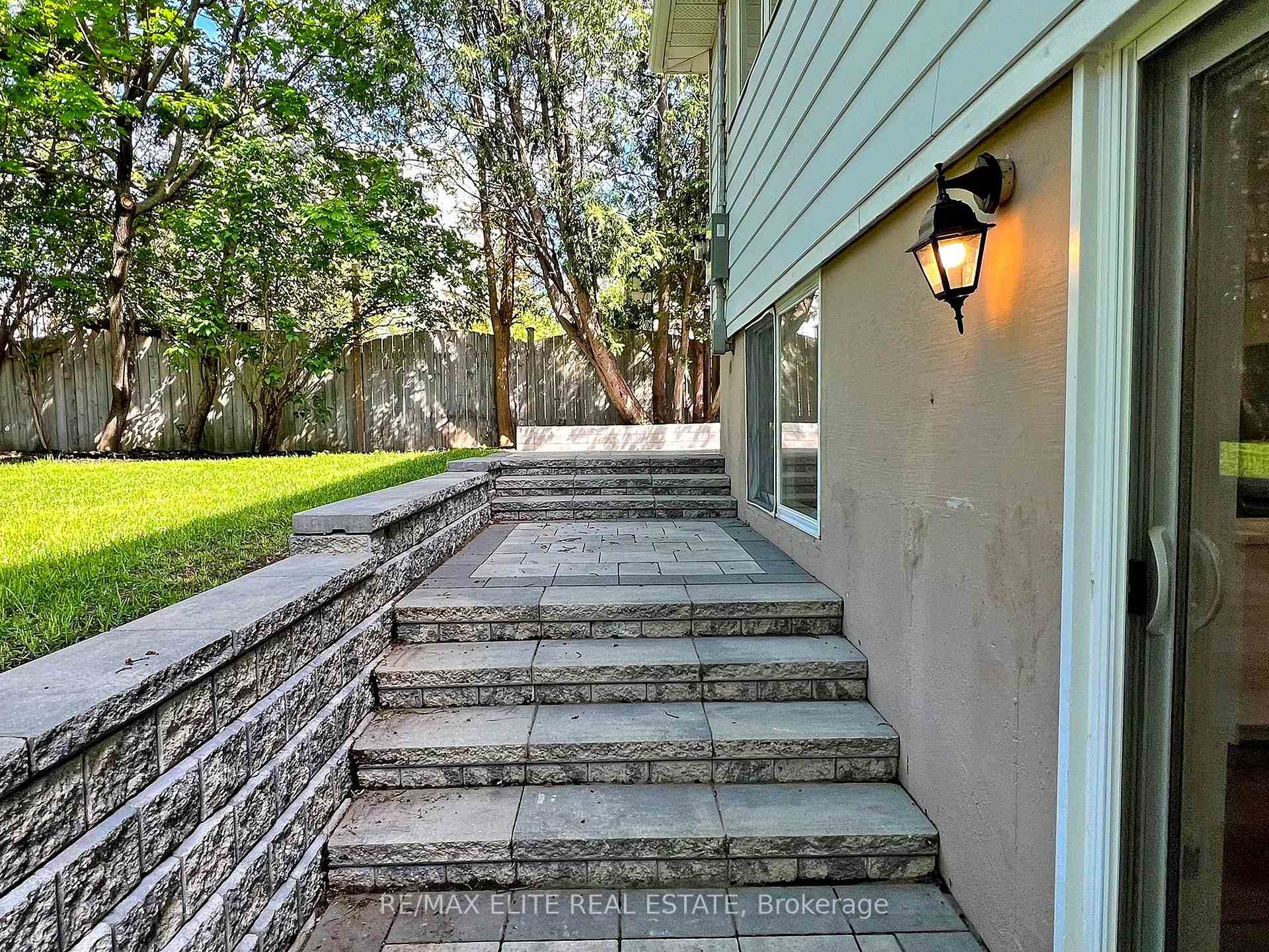 Photo 35 of 3 Silver Aspen Drive, Markham, Royal Orchard — HOMEH