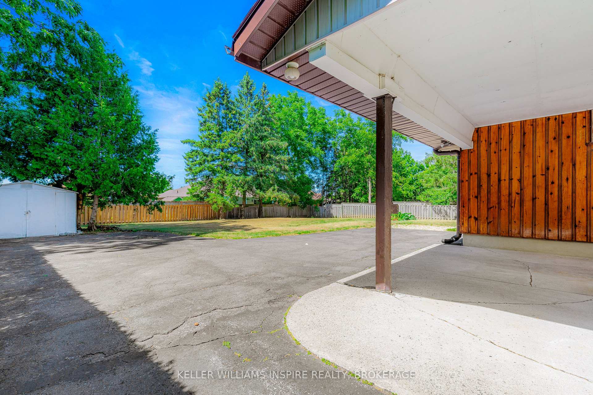 Photo 4 of 987 Sydenham Road, Kingston, City Northwest — HOMEH
