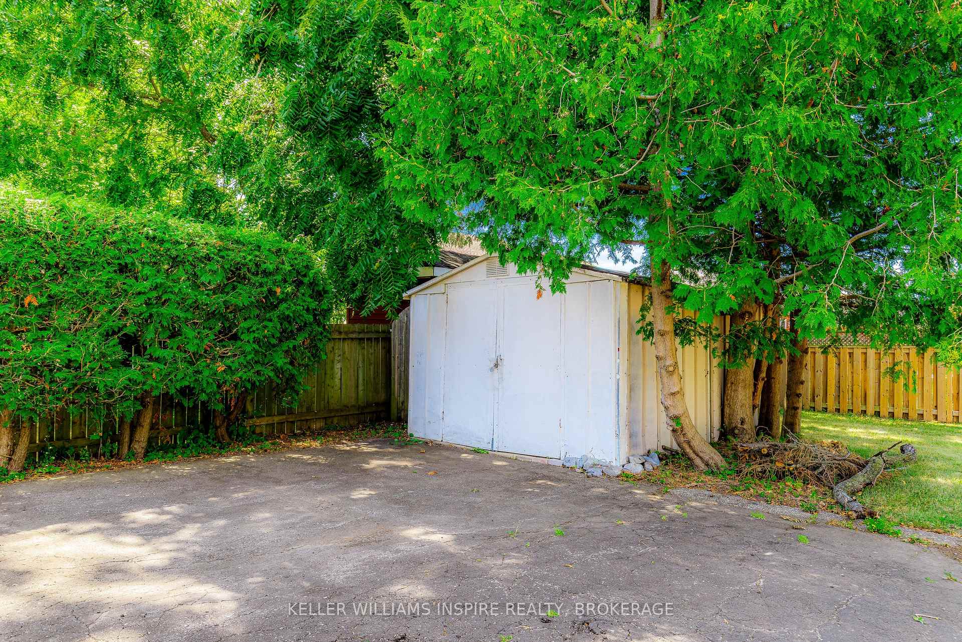 Photo 6 of 987 Sydenham Road, Kingston, City Northwest — HOMEH