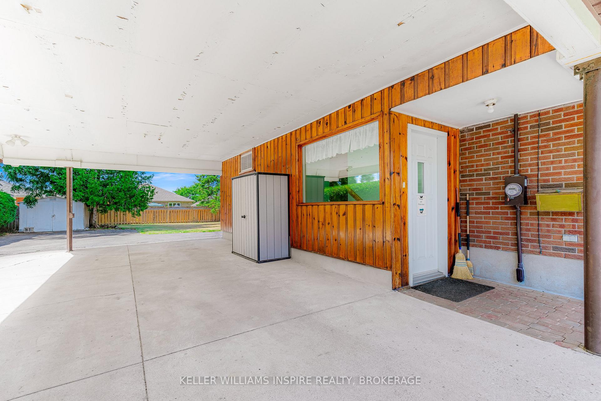 Photo 10 of 987 Sydenham Road, Kingston, City Northwest — HOMEH