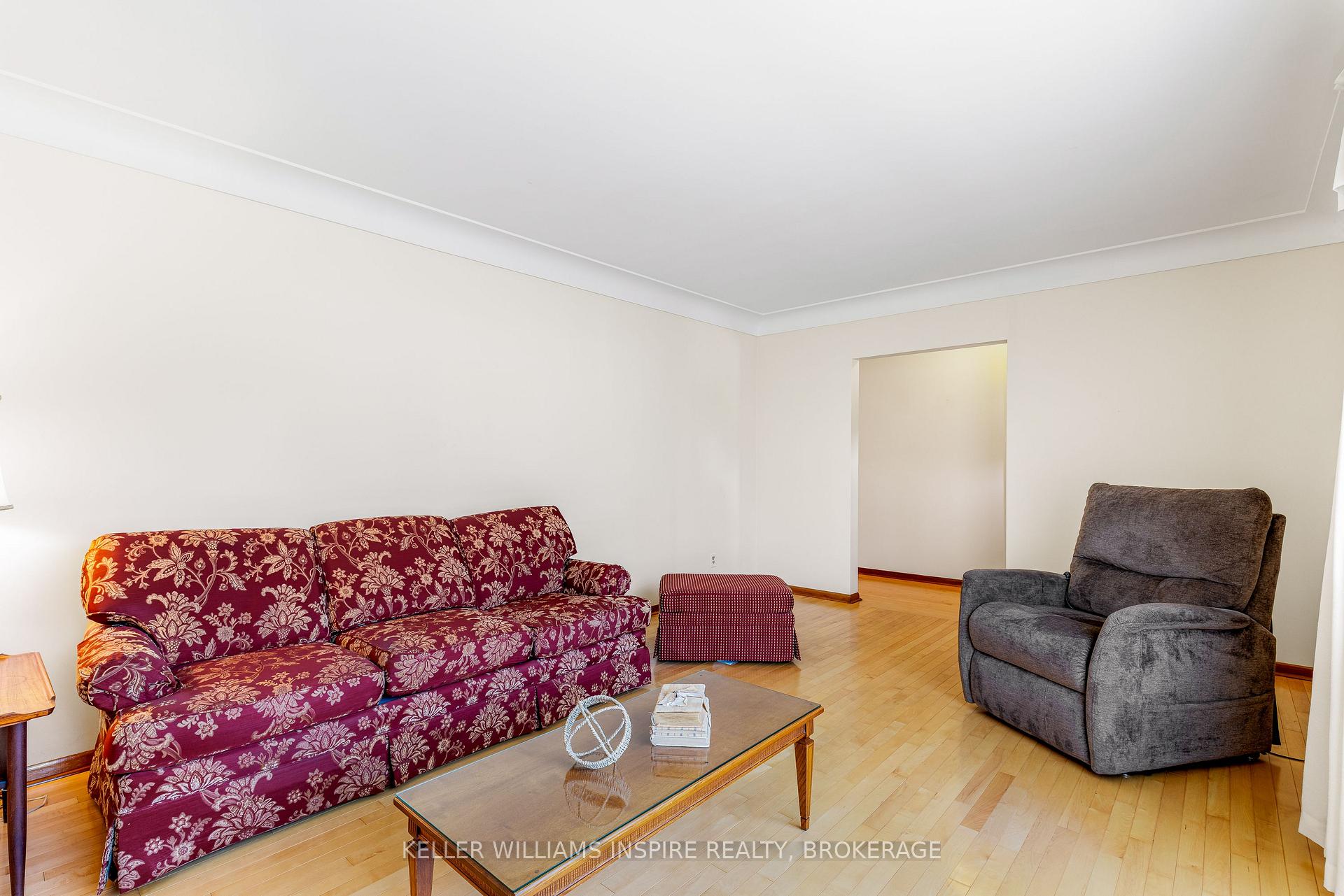 Photo 14 of 987 Sydenham Road, Kingston, City Northwest — HOMEH