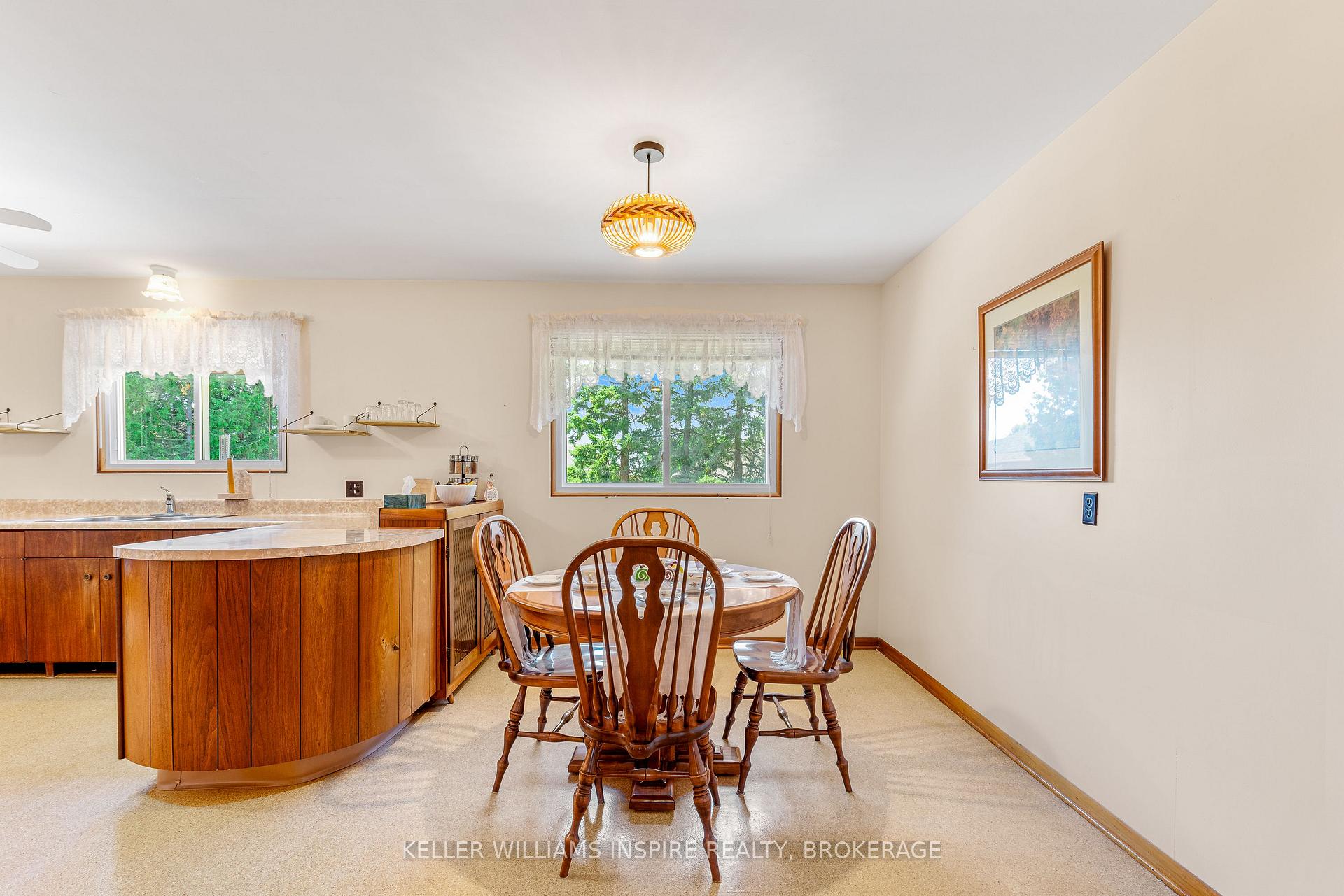 Photo 15 of 987 Sydenham Road, Kingston, City Northwest — HOMEH