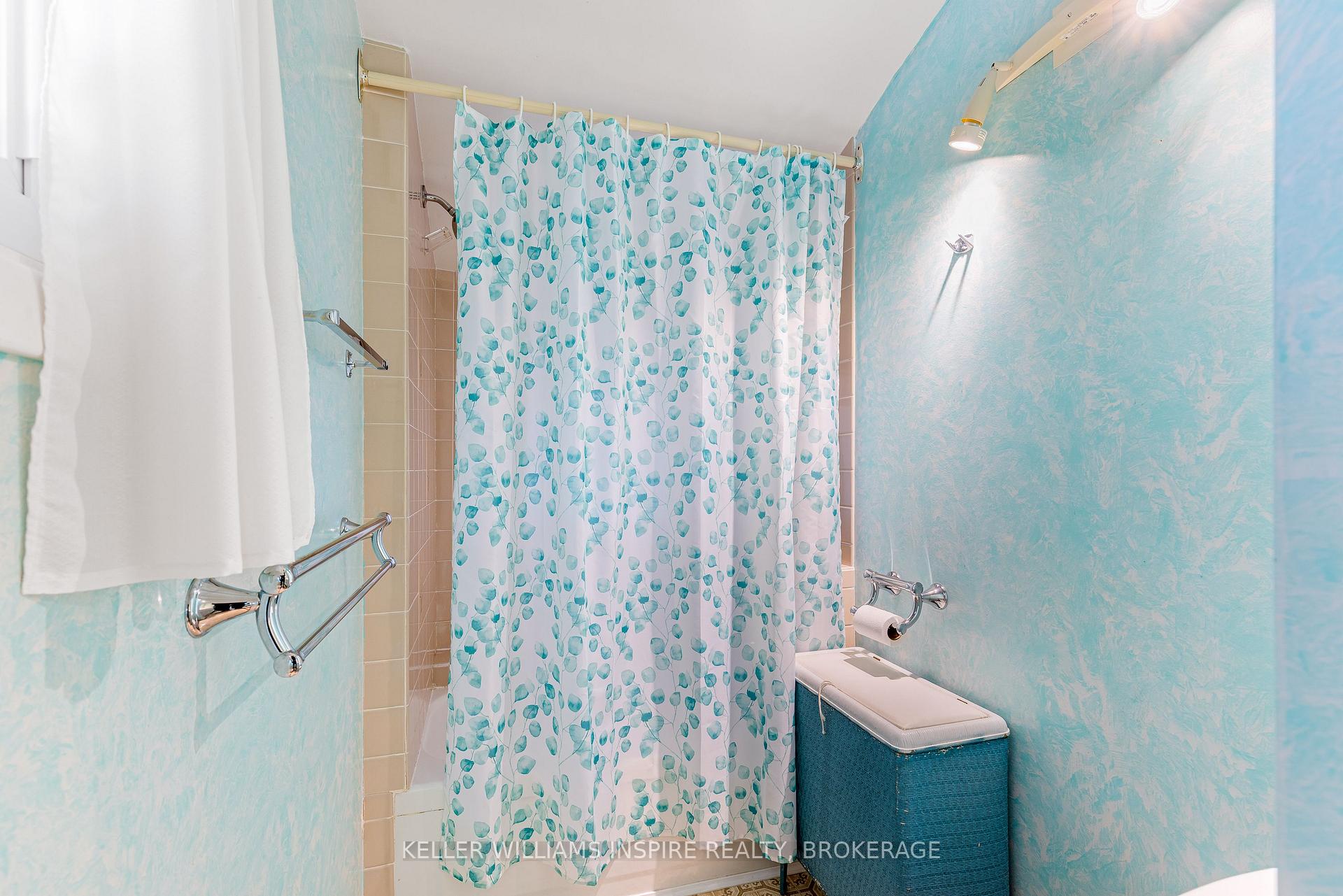 Photo 24 of 987 Sydenham Road, Kingston, City Northwest — HOMEH