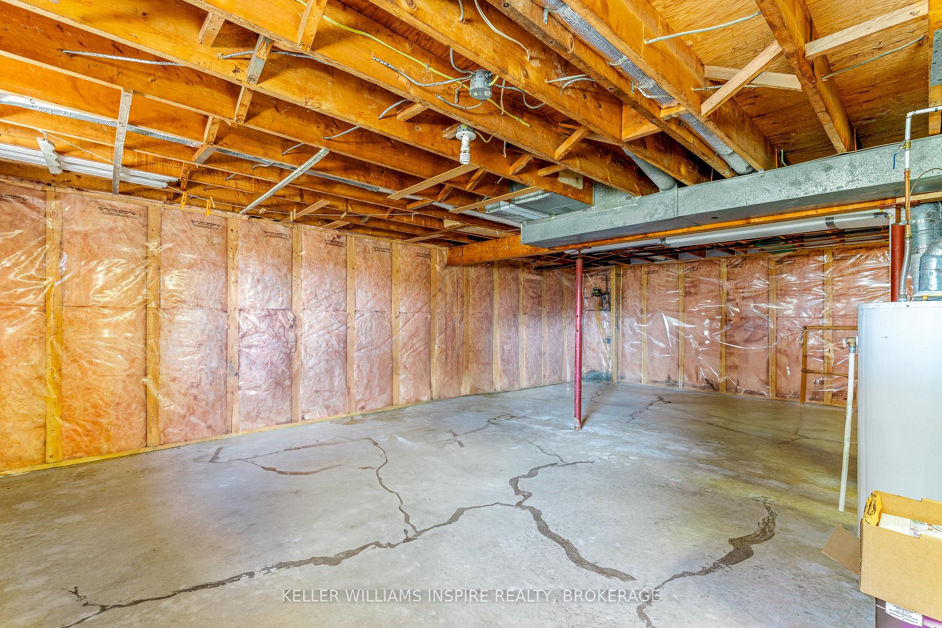 Photo 33 of 987 Sydenham Road, Kingston, City Northwest — HOMEH