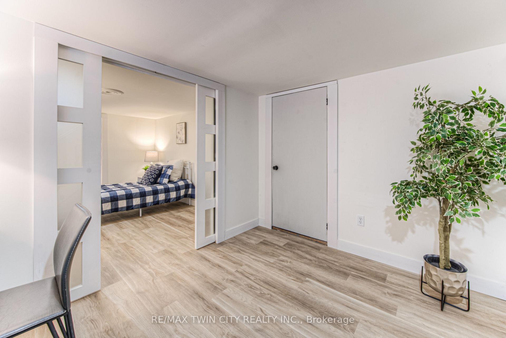 Photo 26 of 58 Brentwood Avenue, Kitchener — HOMEH