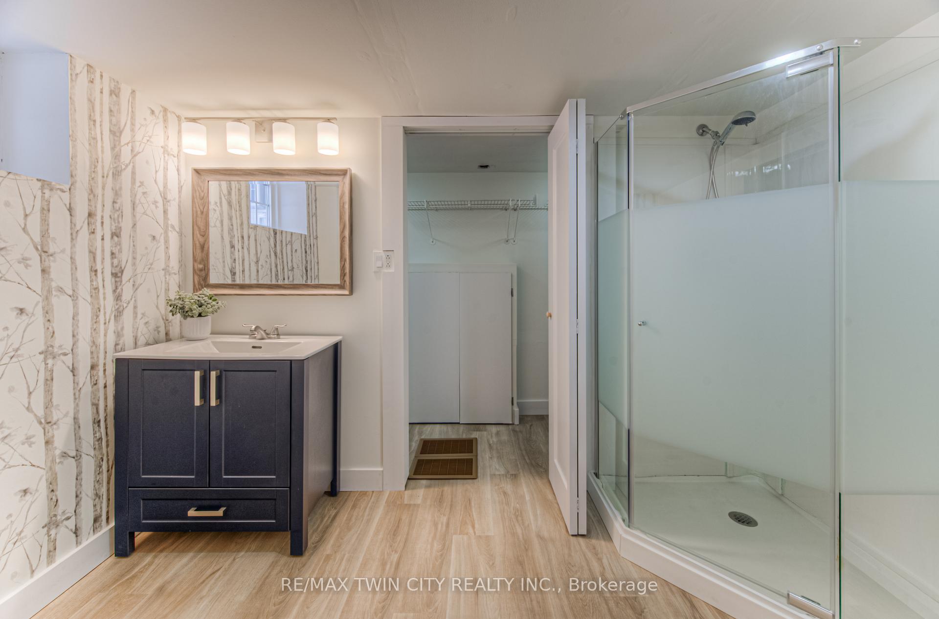 Photo 28 of 58 Brentwood Avenue, Kitchener — HOMEH