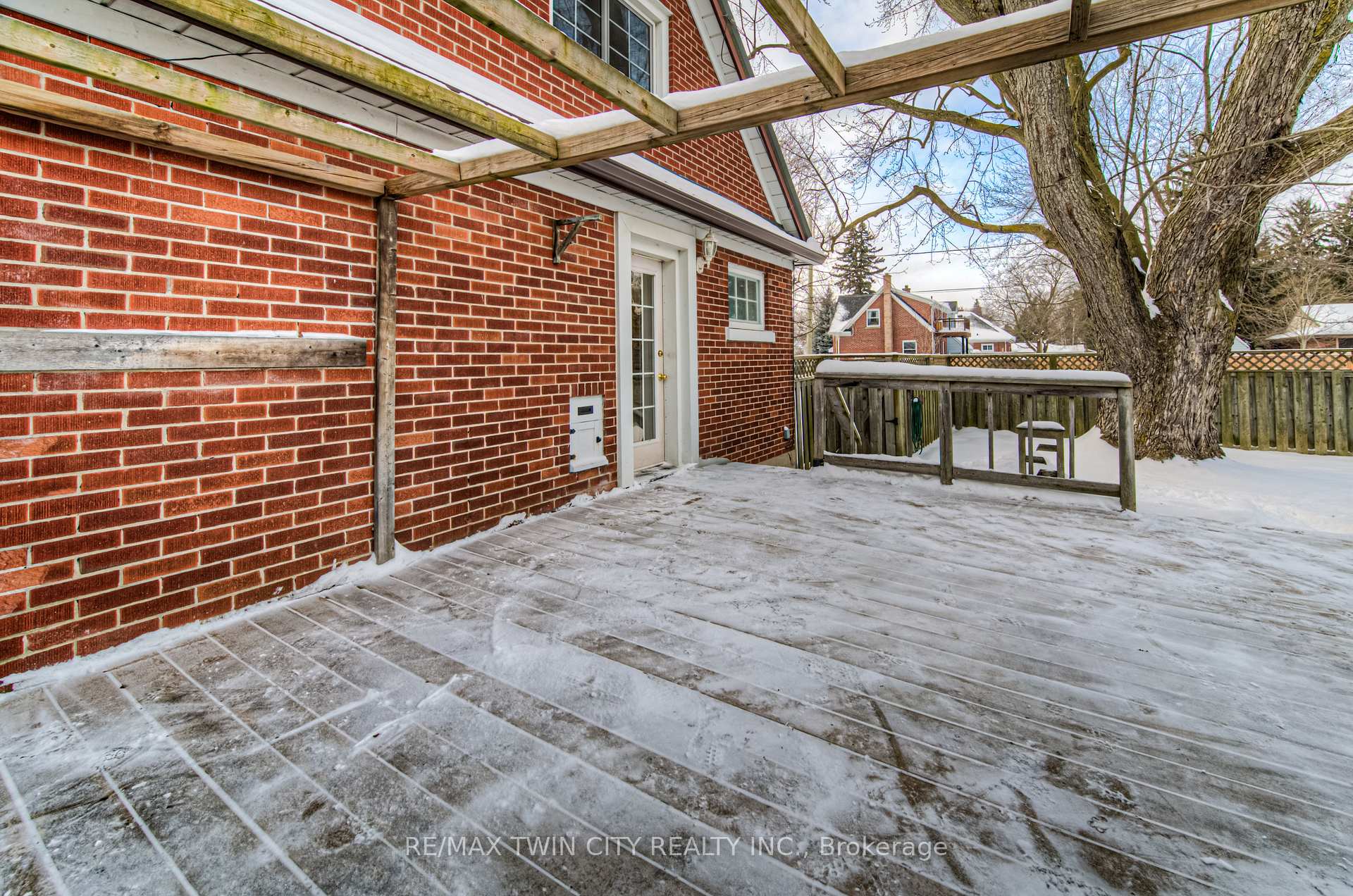 Photo 35 of 58 Brentwood Avenue, Kitchener — HOMEH