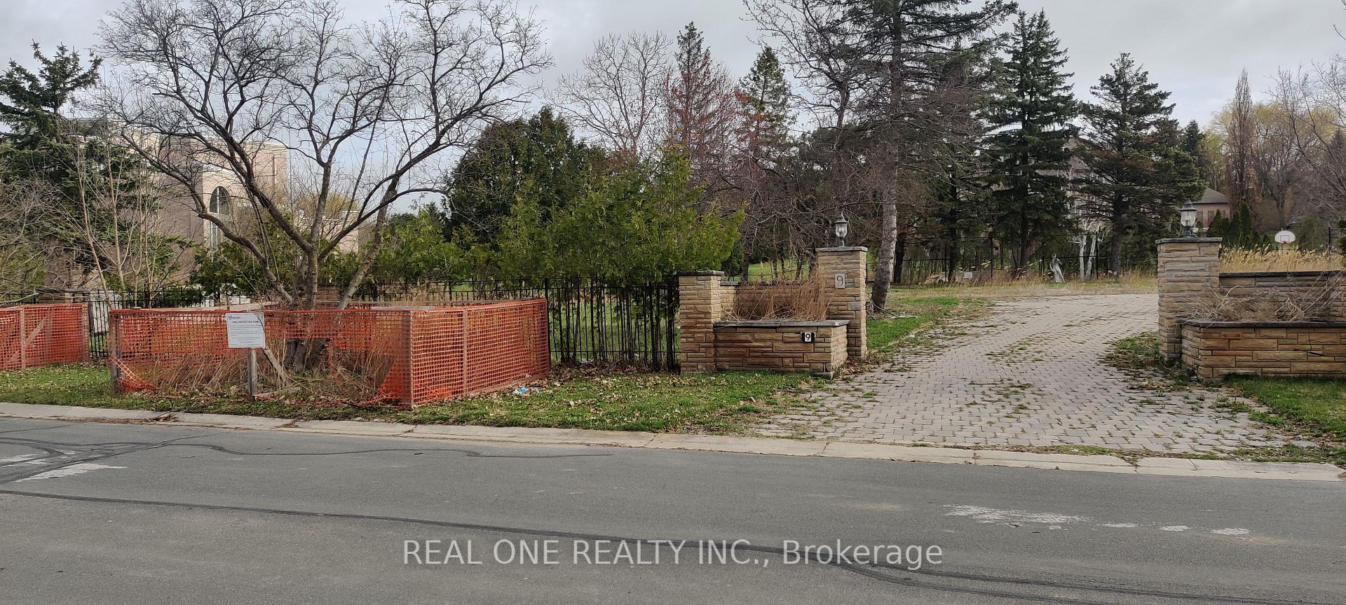 Photo 2 of 9 Boynton Circle, Markham, Victoria Manor-Jennings Gate — HOMEH