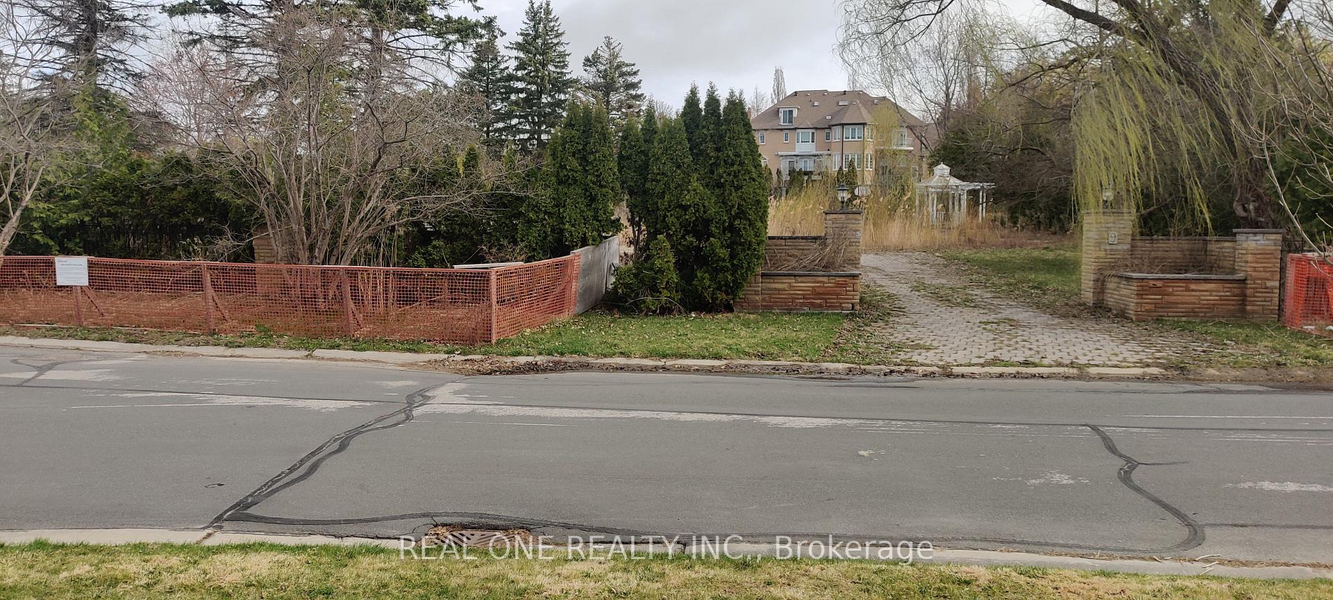 Photo 5 of 9 Boynton Circle, Markham, Victoria Manor-Jennings Gate — HOMEH