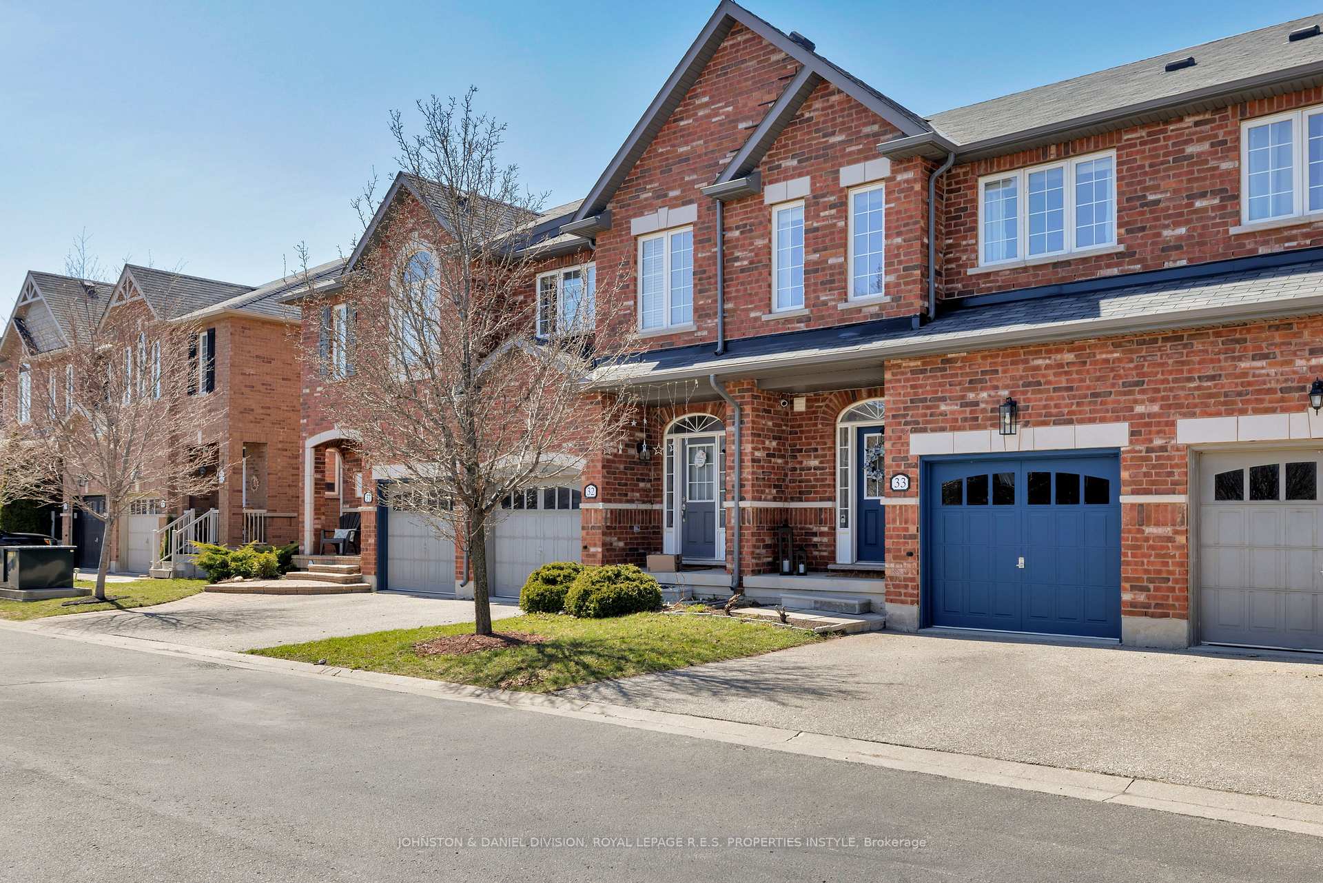 Photo 2 of Unit 33, 651 Farmstead Drive, Milton, Willmott — HOMEH